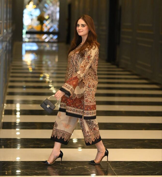 Pehnava Style Pure Natural Crepe With Digital Print Co-Ord Set - Image 2