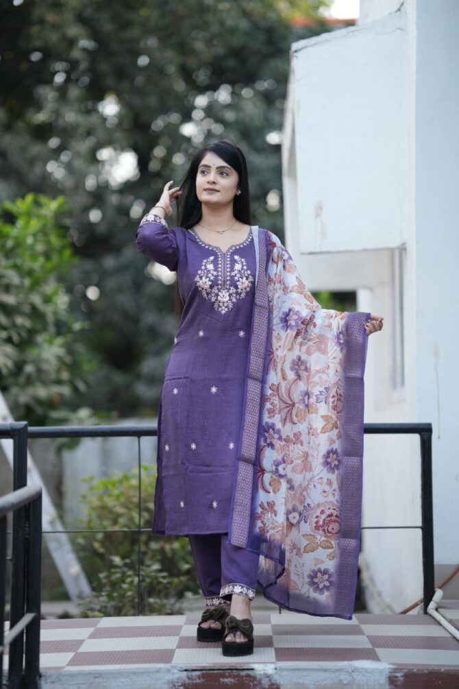 Purple Embroidery Kurta Set With Chanderi Silk Digital Duppata