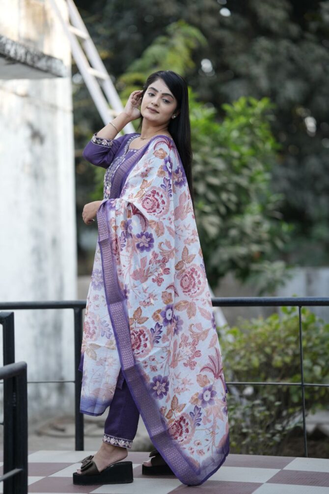 Purple Embroidery Kurta Set With Chanderi Silk Digital Duppata - Image 8