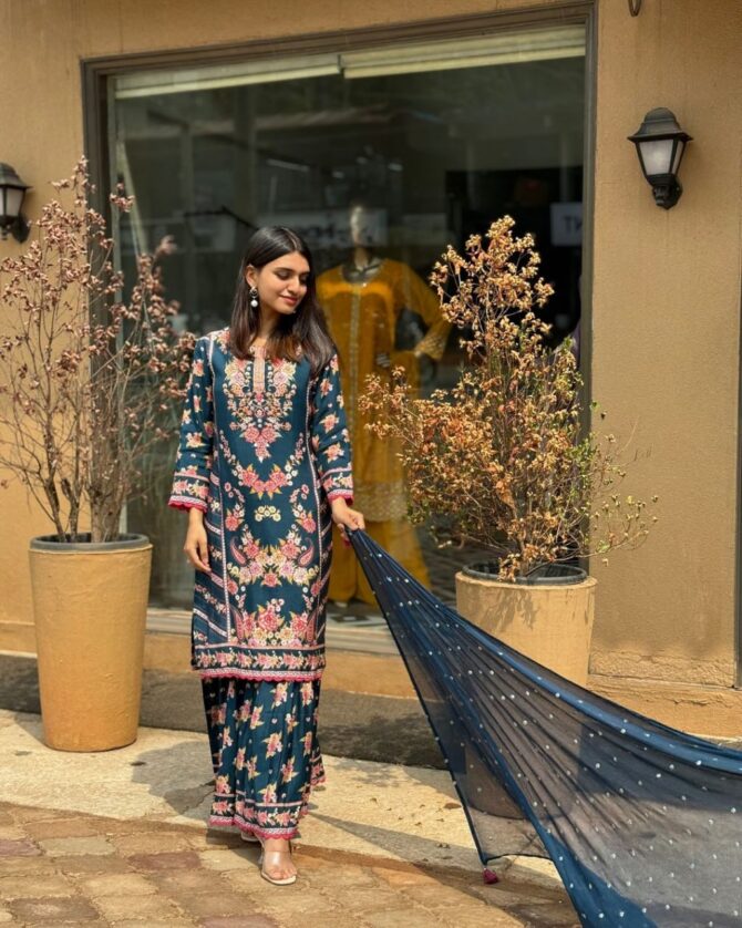 Pehnava Style Reyon Digital Print With Handwork Kurtie Plazo Set - Image 3