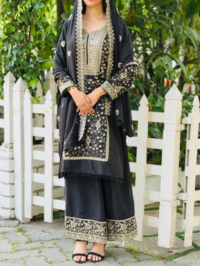 Pehnava Style Star Fox Gorgette Fancy Latkan Kurtieb Plazo Set - Image 5