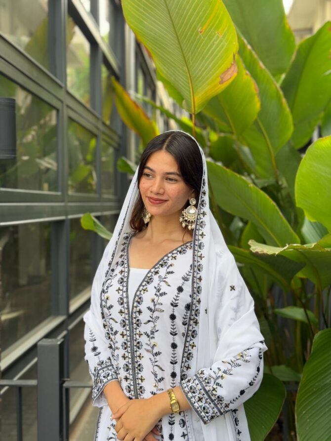 Pehnava Style Sequence Embroidery Georgette Kurtie Plazzo Set - Image 4