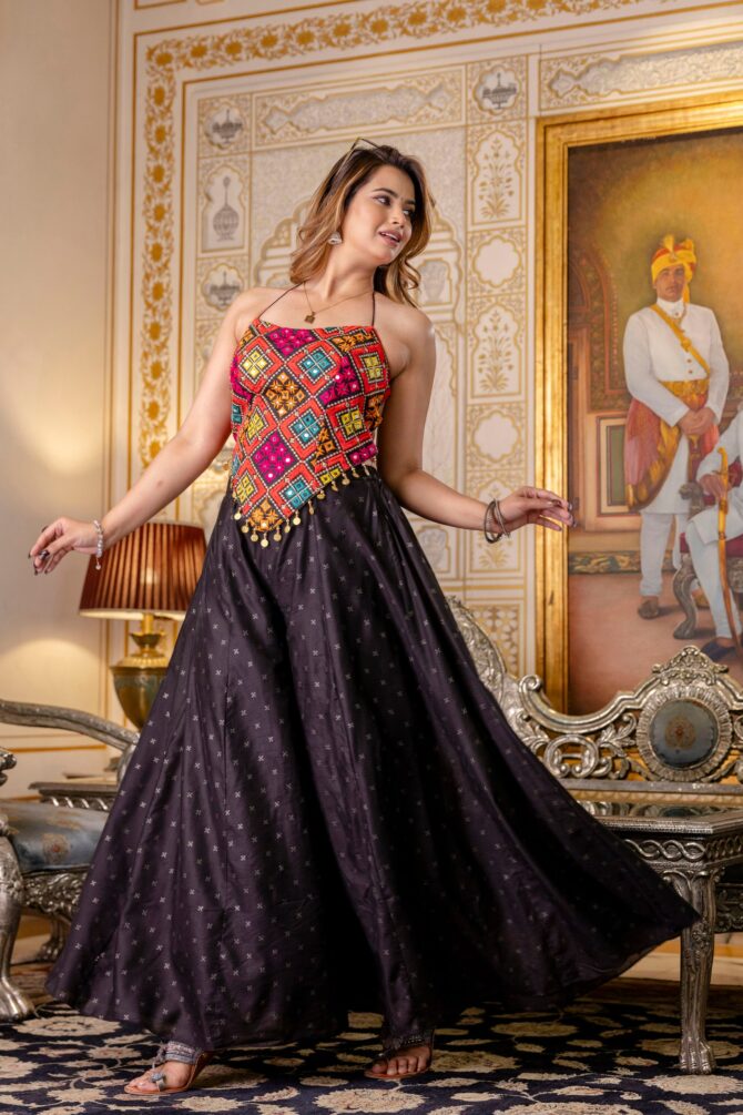 Pehnava Style Micro Cotton Mirror Stone Lace Border Top & Palazzo - Image 2