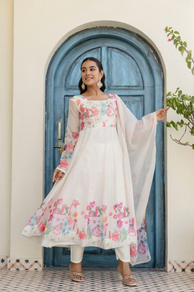 Pehnava Style Pure Soft Organza Silk Anarkali Pant & Dupatta - Image 11