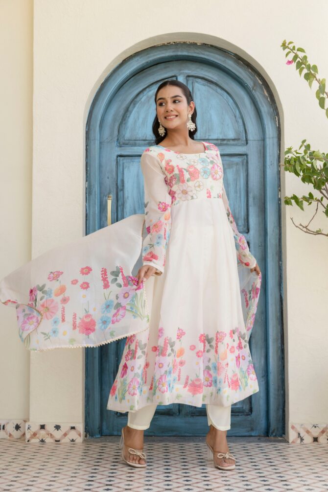 Pehnava Style Pure Soft Organza Silk Anarkali Pant & Dupatta - Image 7
