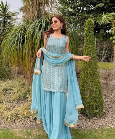 Pehnava Style Fox Georgette Embroidery Work Kurtie Palazzo & Duppatta
