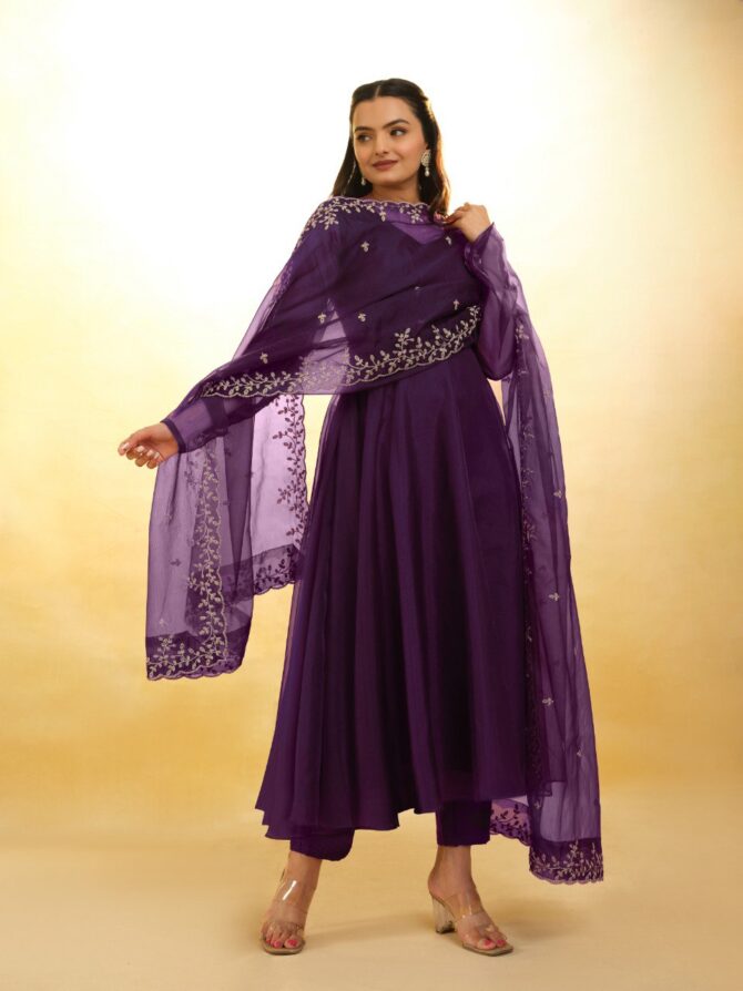 Pehnava Style Organza Hevay Embroidered Cotton Kurtie Set - Image 7