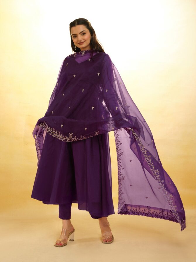 Pehnava Style Organza Hevay Embroidered Cotton Kurtie Set - Image 6