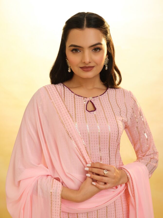 Pehnava Style Pink Embroidered Kurtie Plazzo - Image 2