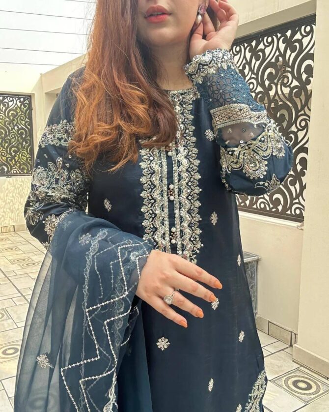 Pehnava Style Natural Crepe Embroidery Work Kurtie Pant with Duppatta - Image 5