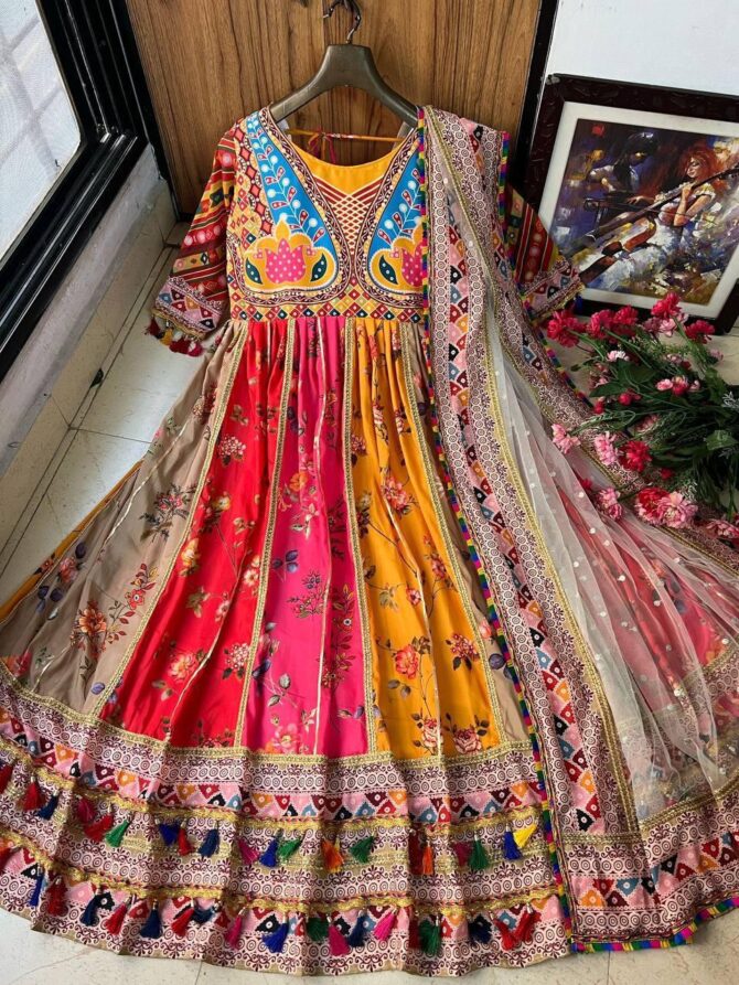 AVNEET KAUR & NISHA AGGARWAL INSPIRED DESIGNER  PRINTED ANARKALI GOWN - Image 10