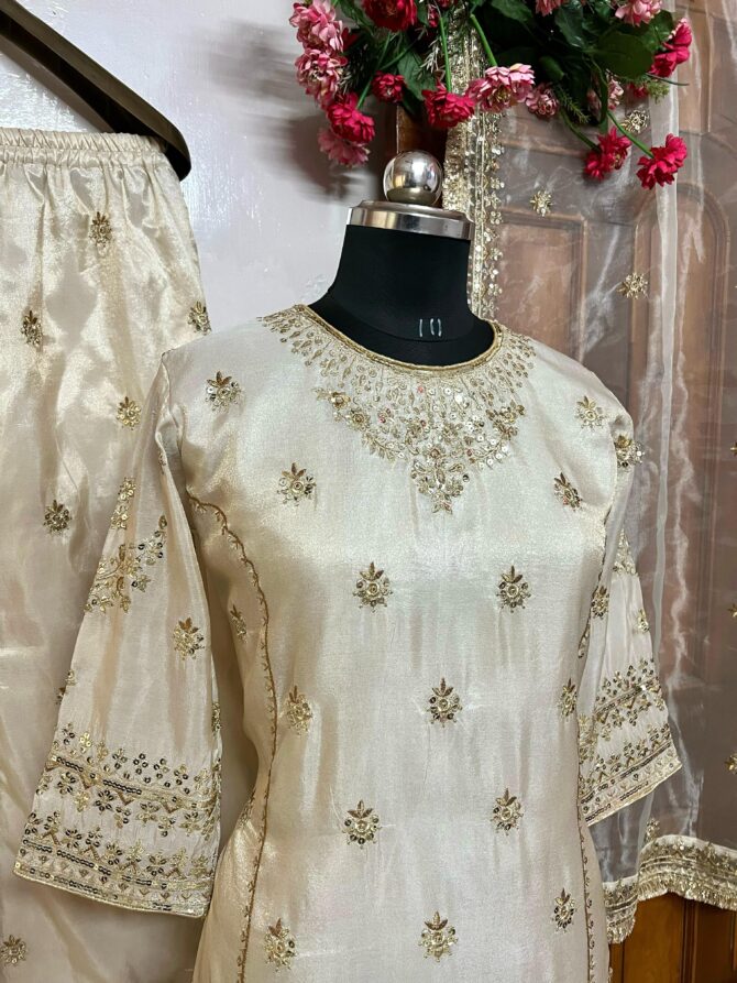 ENHANCE THE BEAUTY OF YOUR WARDROBE KURTI PLAZZO SET WITH BEAUTIFUL ORGANZA SILK DUPATTA - Image 6