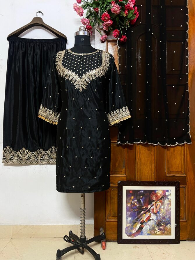 KURTI-PLAZZO SET IN CHINON SILK FABRIC WITH SEQUINS & ZARI  EMBROIDERY WORK - Image 4