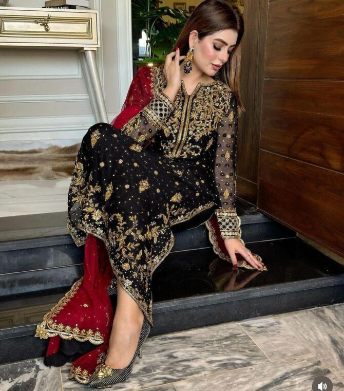 PRESENTING NEW KURTI SET IN GEORGETTE FABRIC WITH SEQUINS & ZARI EMBROIDERY WORK - Image 3
