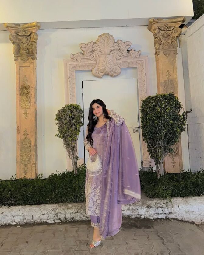 ENHANCE THE BEAUTY OF YOUR WARDROBE WITH THIS NEWLY LAUNCHED GOWN SET - Image 2