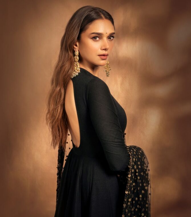 PRESENTING NEW #SABYA-SACHI INSPIRED SEQUINS & ZARI EMBROIDERY WORK ANARKALI GOWN WITH PANT AND ELEGANT DUPATTA SET - Image 7